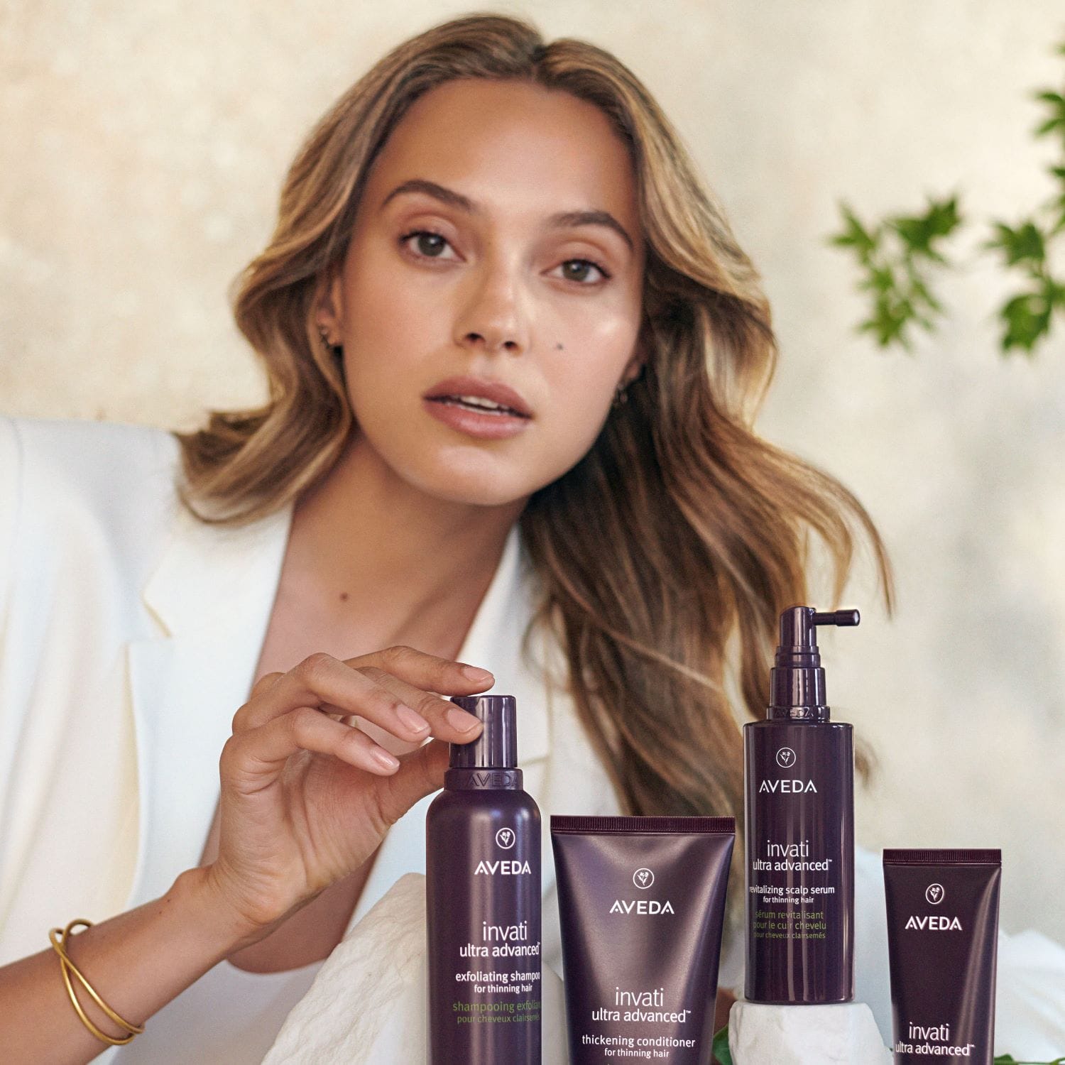 invati ultra advanced™ leave in treatment - odżywka bez spłukiwania 100 ml - obrazek 3